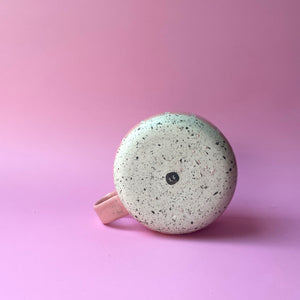 CUP // STRAWBERRY GRID