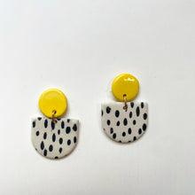 Load image into Gallery viewer, RAPHAËLE EARRINGS // RAINDROPS