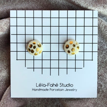 Load image into Gallery viewer, PRALINE STUDS // GOLD DOTS