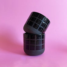 Load image into Gallery viewer, CUP // BLACK GRID
